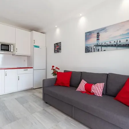 Lovely Seaview Apartment