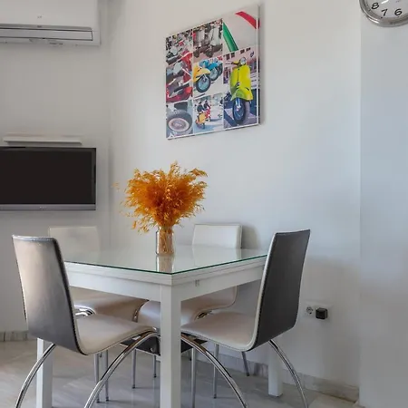 Apartment Lovely Seaview